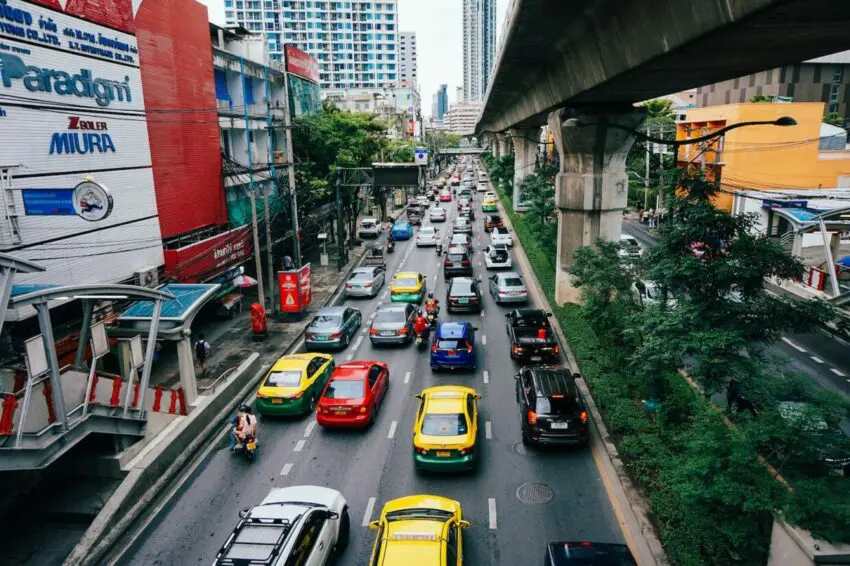 road with assorted cars